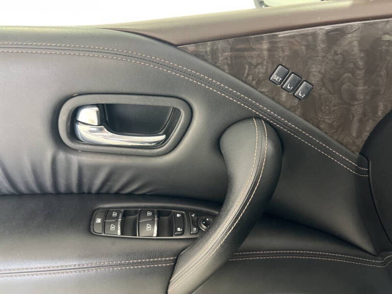 2023 Nissan Armada Platinum