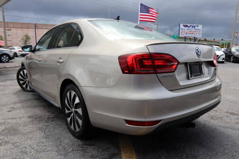 2013 Volkswagen Jetta Hybrid SEL Premium