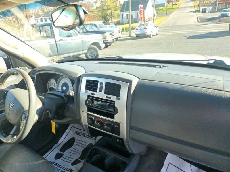 2005 Dodge Dakota Laramie