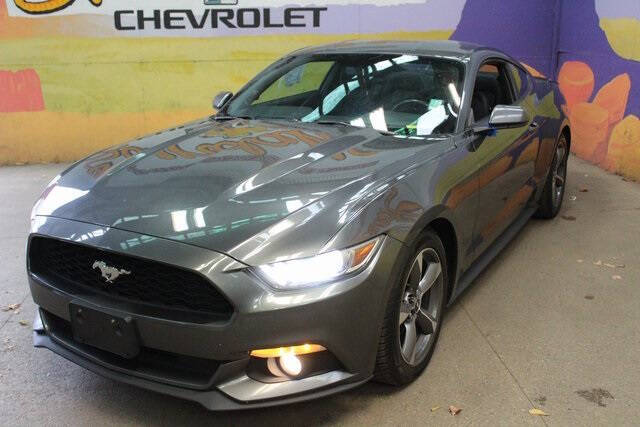 Used 2015 Ford Mustang V6 with VIN 1FA6P8AM2F5307130 for sale in Grand Ledge, MI