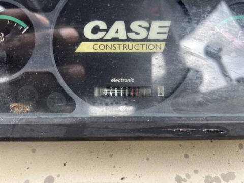 2012 Case IH  221E-3