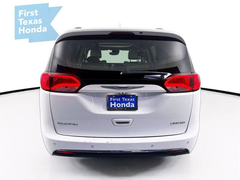 2019 Chrysler Pacifica Limited