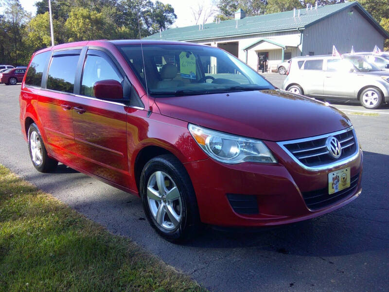 2010 Volkswagen Routan SE photo 4