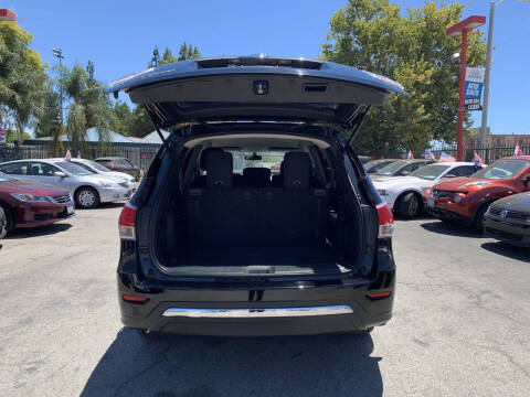 2014 Nissan Pathfinder S