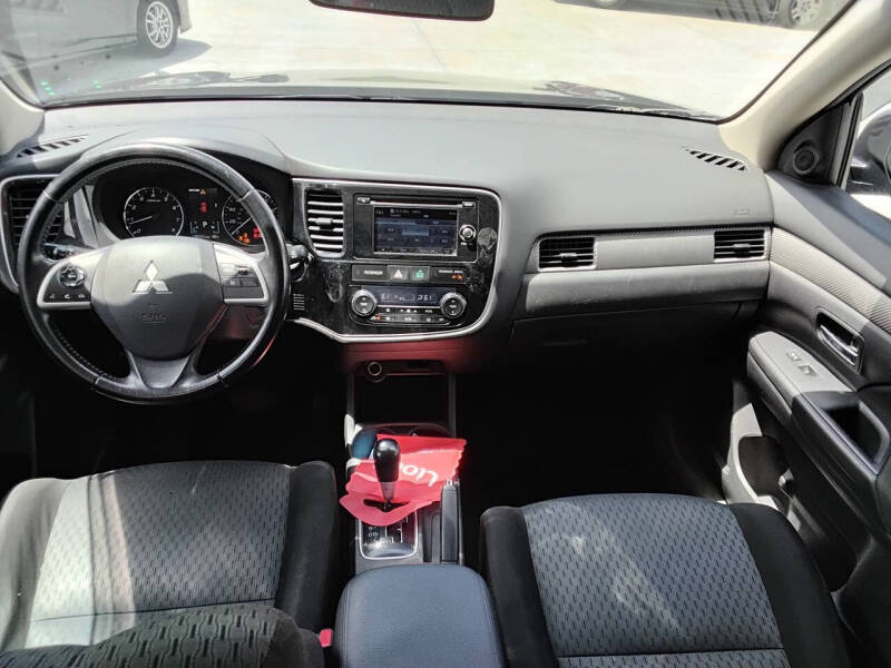 2014 Mitsubishi Outlander SE