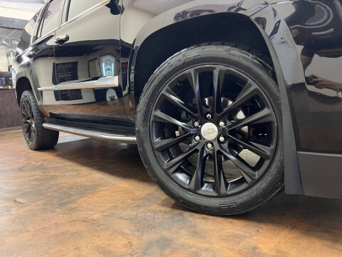 2018 Cadillac Escalade Luxury