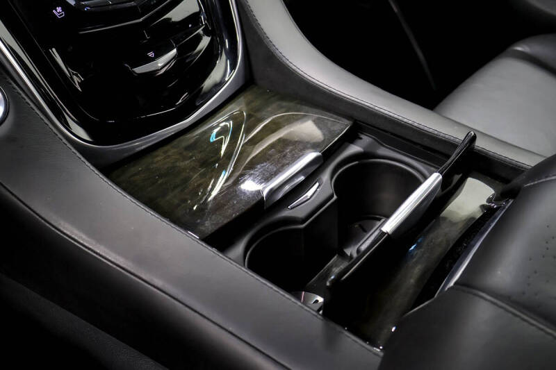 2018 Cadillac Escalade ESV Platinum