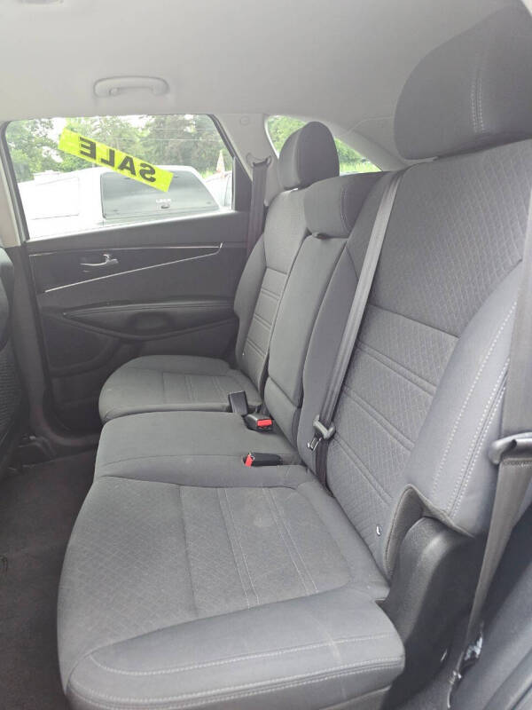 2017 Kia Sorento LX