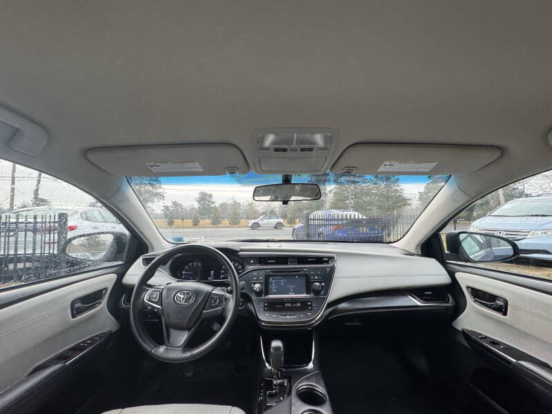 2016 Toyota Avalon XLE