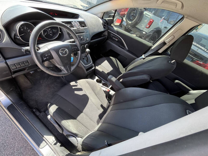 2015 Mazda MAZDA5 Sport