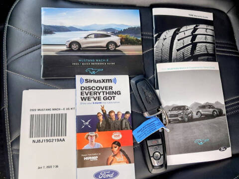 2022 Ford Mustang Mach-E Select