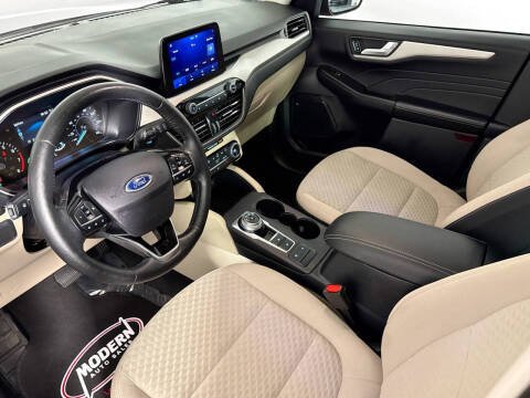 2021 Ford Escape SE