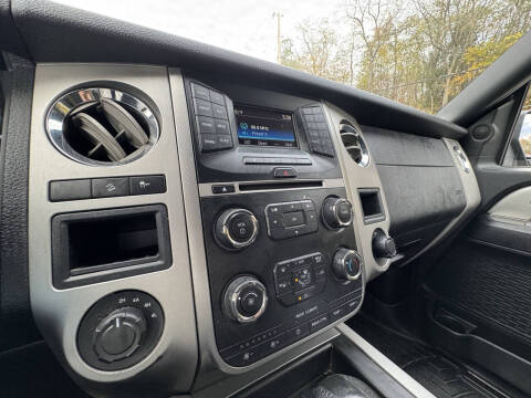 2017 Ford Expedition XLT