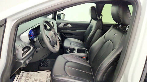 2024 Chrysler Pacifica Plug-In Hybrid