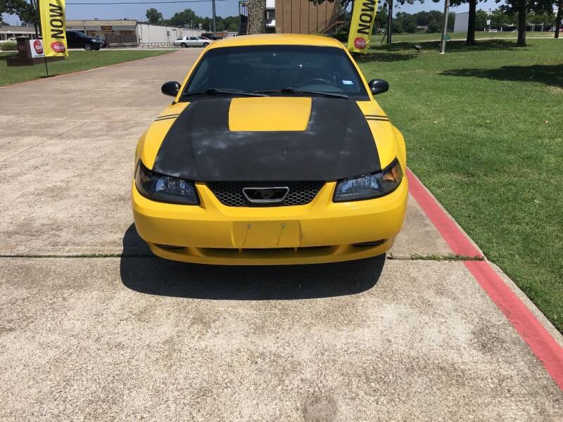 2004 Ford Mustang for sale at RP AUTO SALES & LEASING in Arlington TX