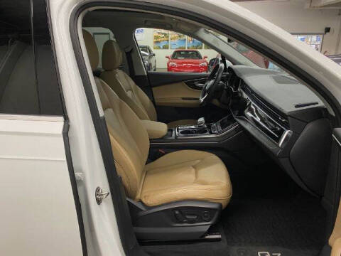 2020 Audi Q7 quattro Premium Plus 55 TFSI