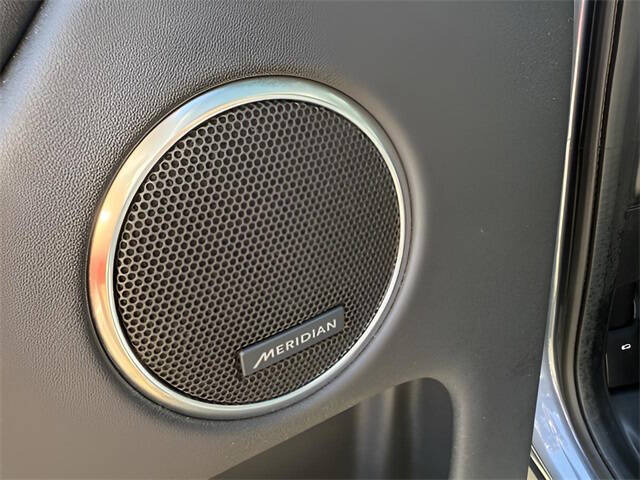 2022 Land Rover Discovery Sport P250 SE