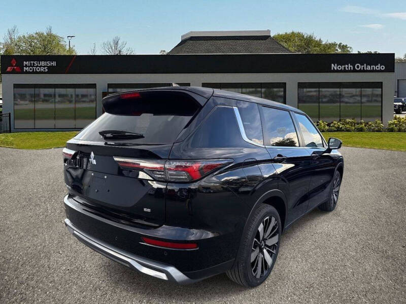 2026 Mitsubishi Outlander SE