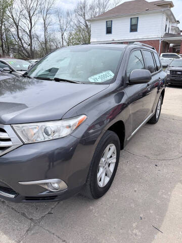 2013 Toyota Highlander SE