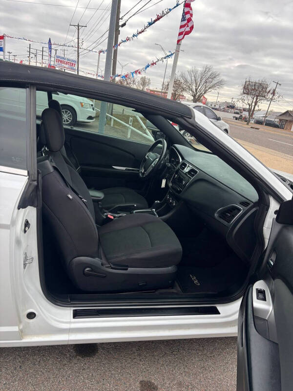 2012 Chrysler 200 Touring