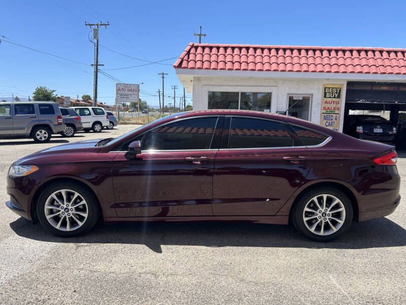 2017 Ford Fusion SE's photo