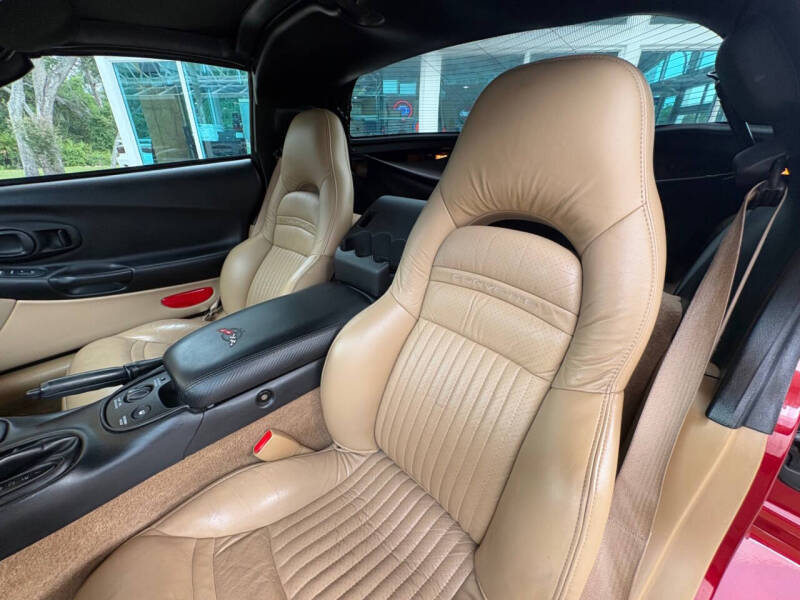 2004 Chevrolet Corvette
