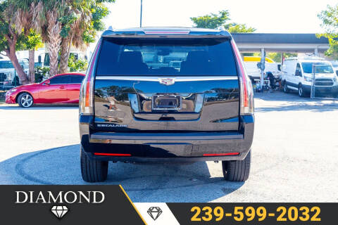 2017 Cadillac Escalade Luxury