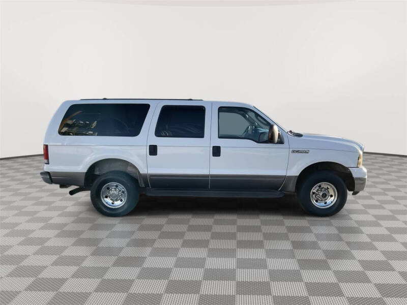 2005 Ford Excursion XLT