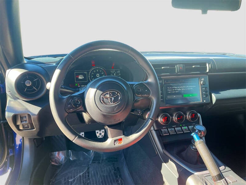 2024 Toyota GR86 Premium