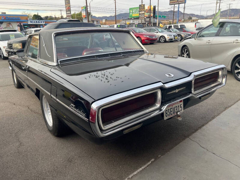 1965 Ford Thunderbird