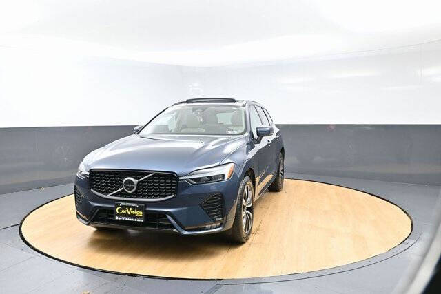 2023 Volvo XC60 B5 Plus Dark Theme