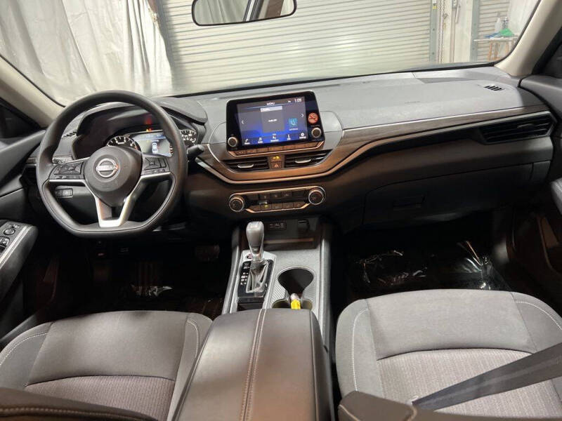 2025 Nissan Altima 2.5 SV