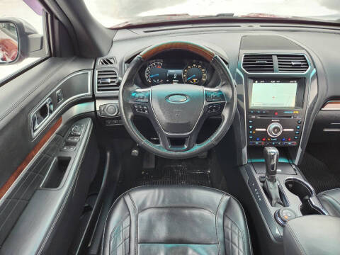 2017 Ford Explorer Platinum