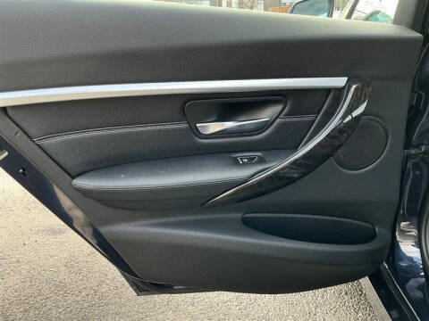 2017 BMW 3 Series 330i xDrive