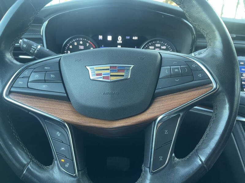 2021 Cadillac XT5 Premium Luxury