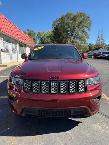 2020 Jeep Grand Cherokee Laredo