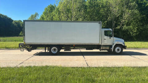 2015 Hino 268