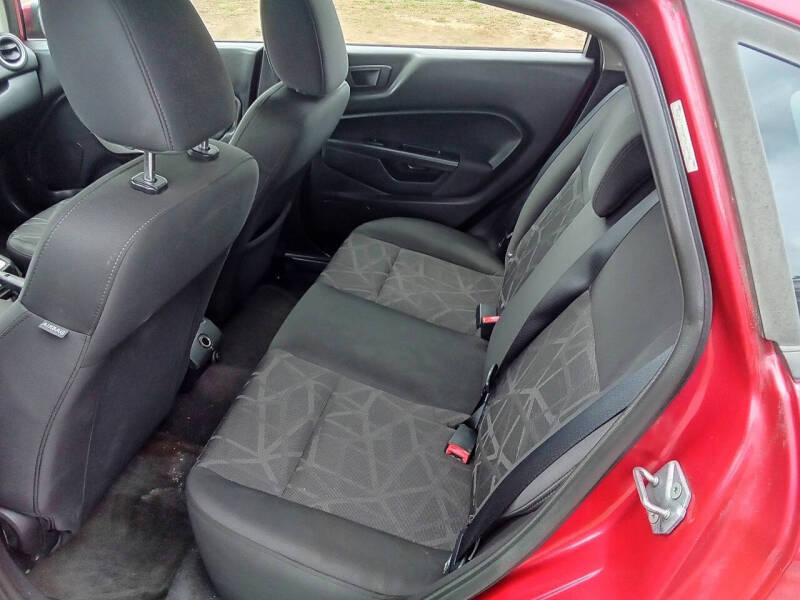 2011 Ford Fiesta SES