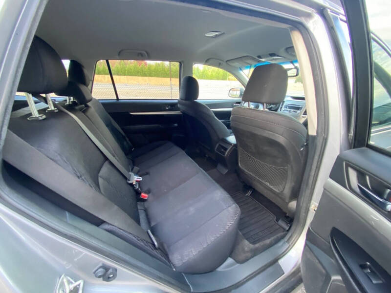 2011 Subaru Outback 3.6R Premium