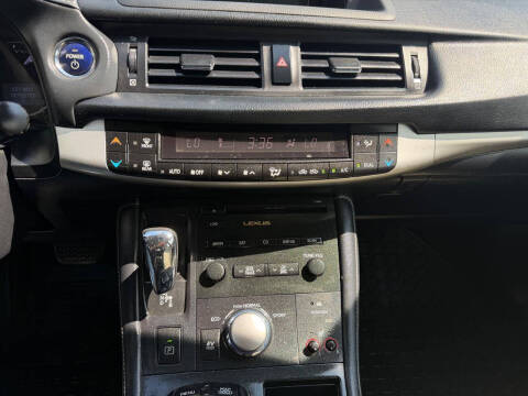 2012 Lexus CT 200h