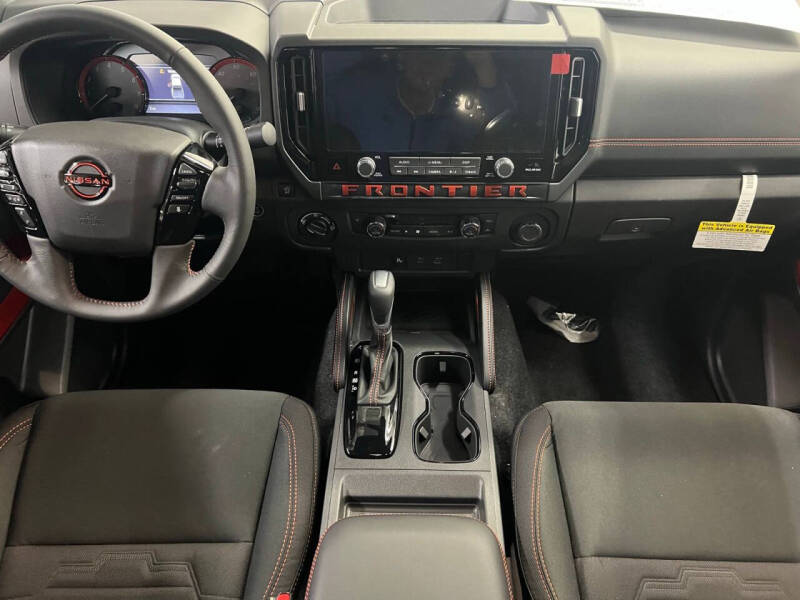 2025 Nissan Frontier