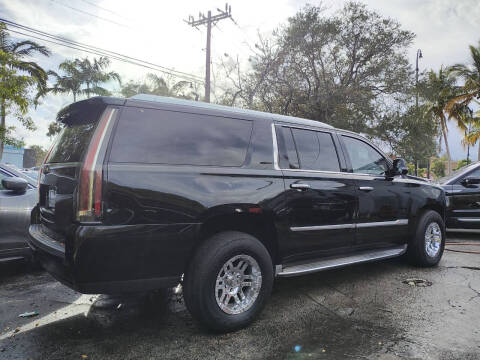 2016 Cadillac Escalade ESV Standard