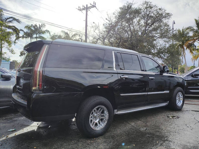2016 Cadillac Escalade ESV Standard
