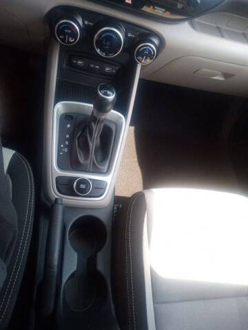 2022 Hyundai Venue SEL