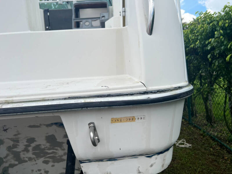 1990 Regal Commodore 265 Cabin Cruiser