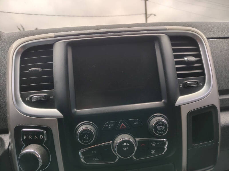 2016 RAM 1500 Big Horn