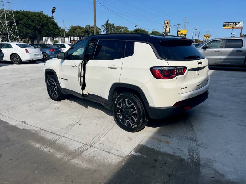 Used 2019 Jeep Compass Trailhawk with VIN 3C4NJDDB2KT739740 for sale in Detroit, MI