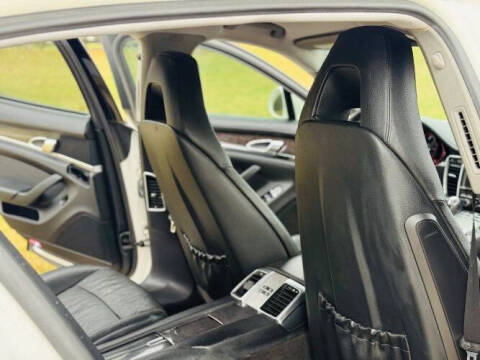 2012 Porsche Panamera