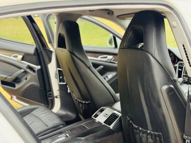 2012 Porsche Panamera