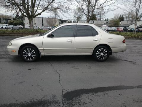 1993 Nissan Altima for sale at Car Guys in Kent WA